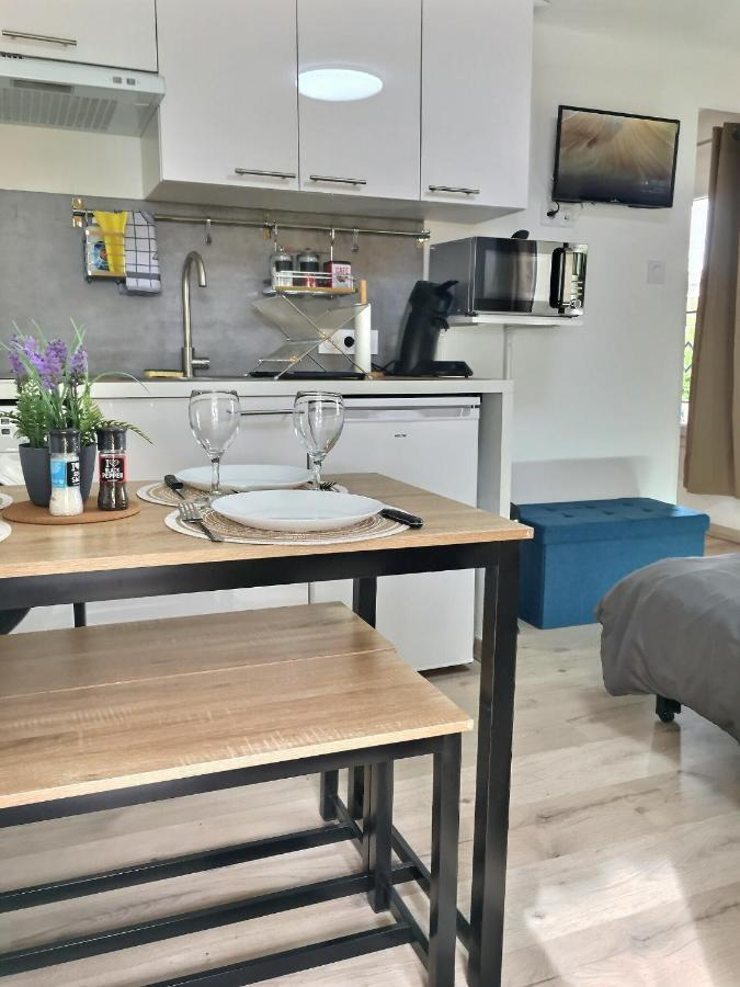 Bleu Lavande 1 - Appartement Cosy Ambiance Village Istres Exterior foto