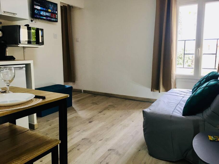 Bleu Lavande 1 - Appartement Cosy Ambiance Village Istres Exterior foto